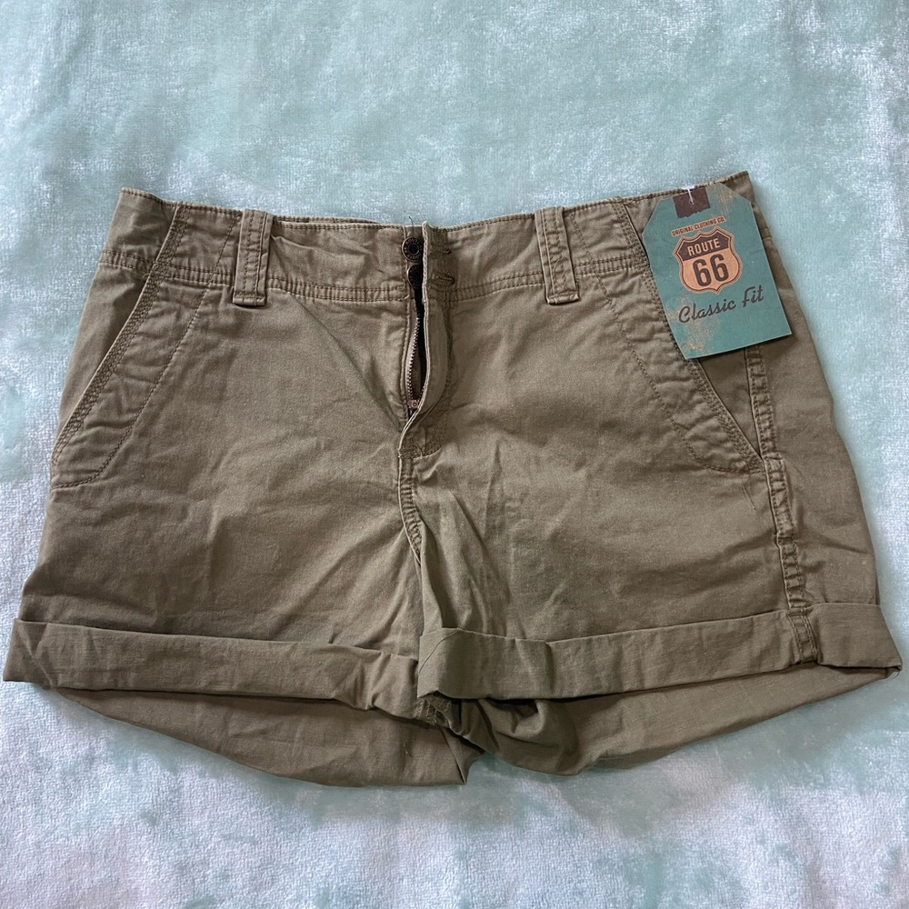NWT Route 66 Olive Classic Fit Shorts